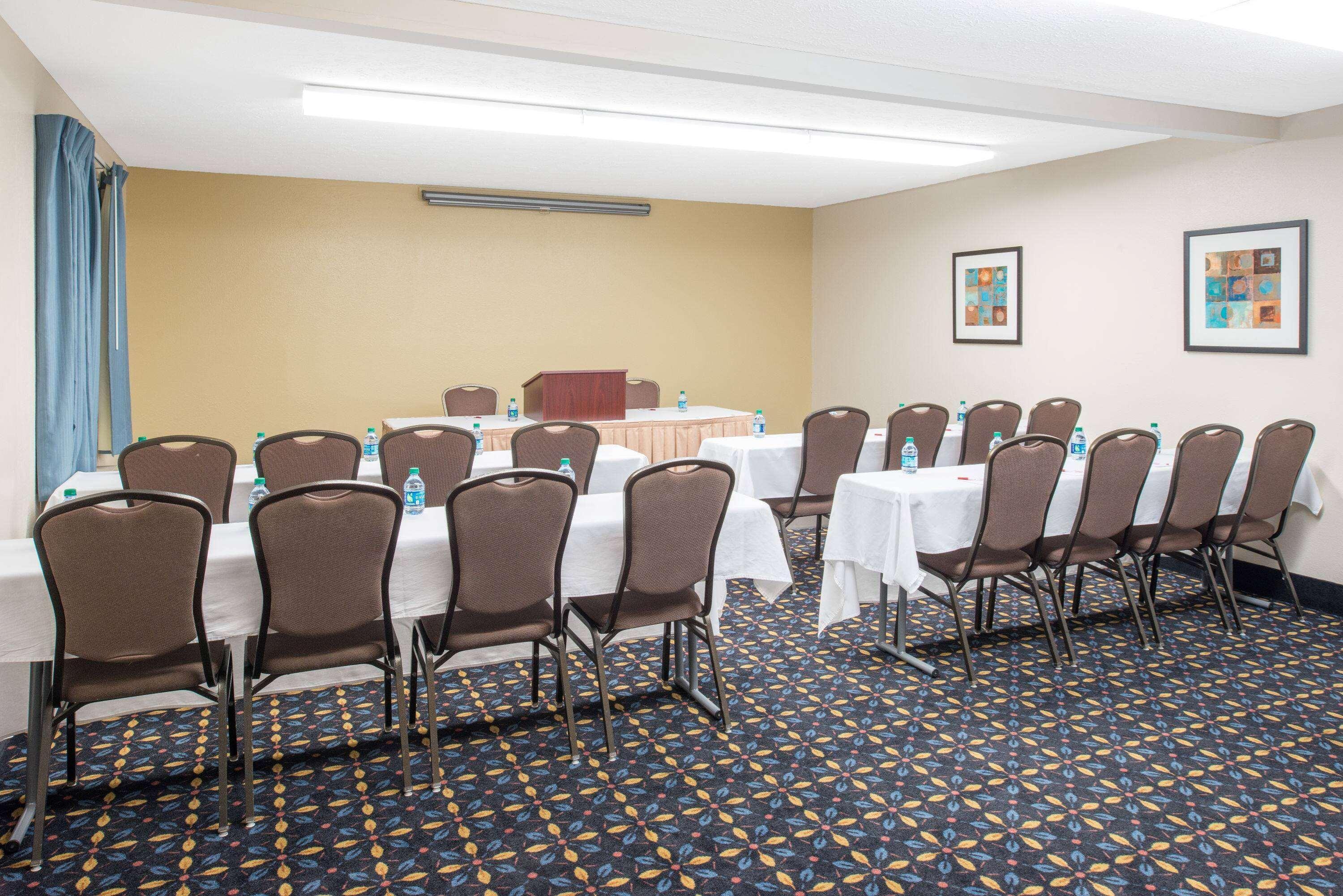Ramada By Wyndham Springfield North Hotel Luaran gambar