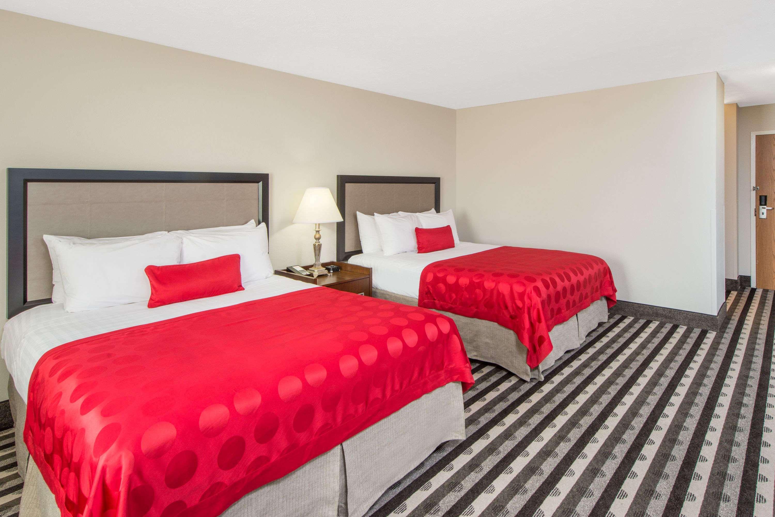 Ramada By Wyndham Springfield North Hotel Luaran gambar