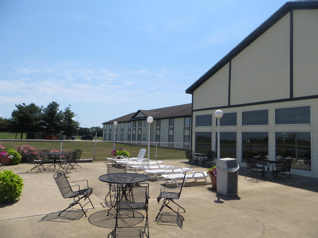 Ramada By Wyndham Springfield North Hotel Luaran gambar